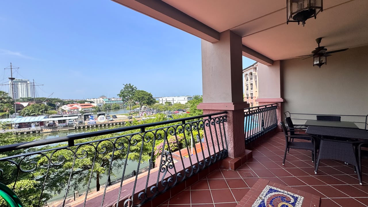 CASA DEL RIO RESIDENCES