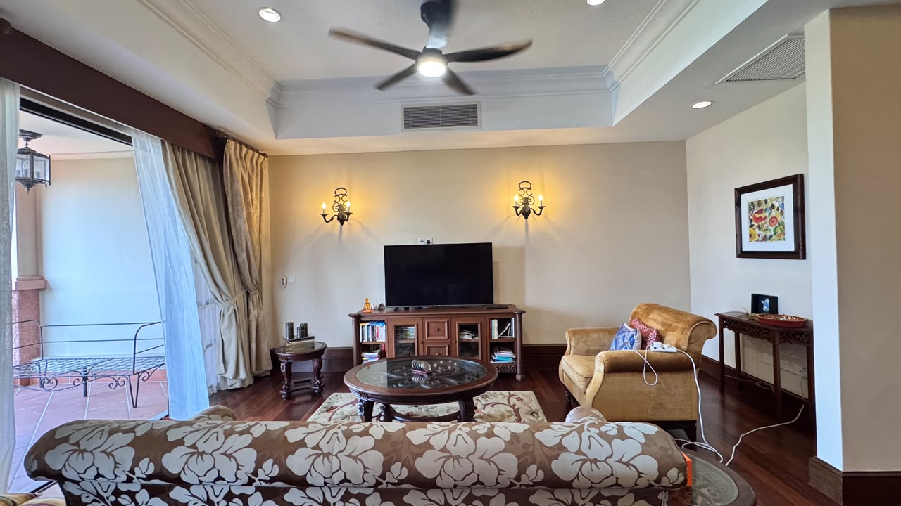 CASA DEL RIO RESIDENCES
