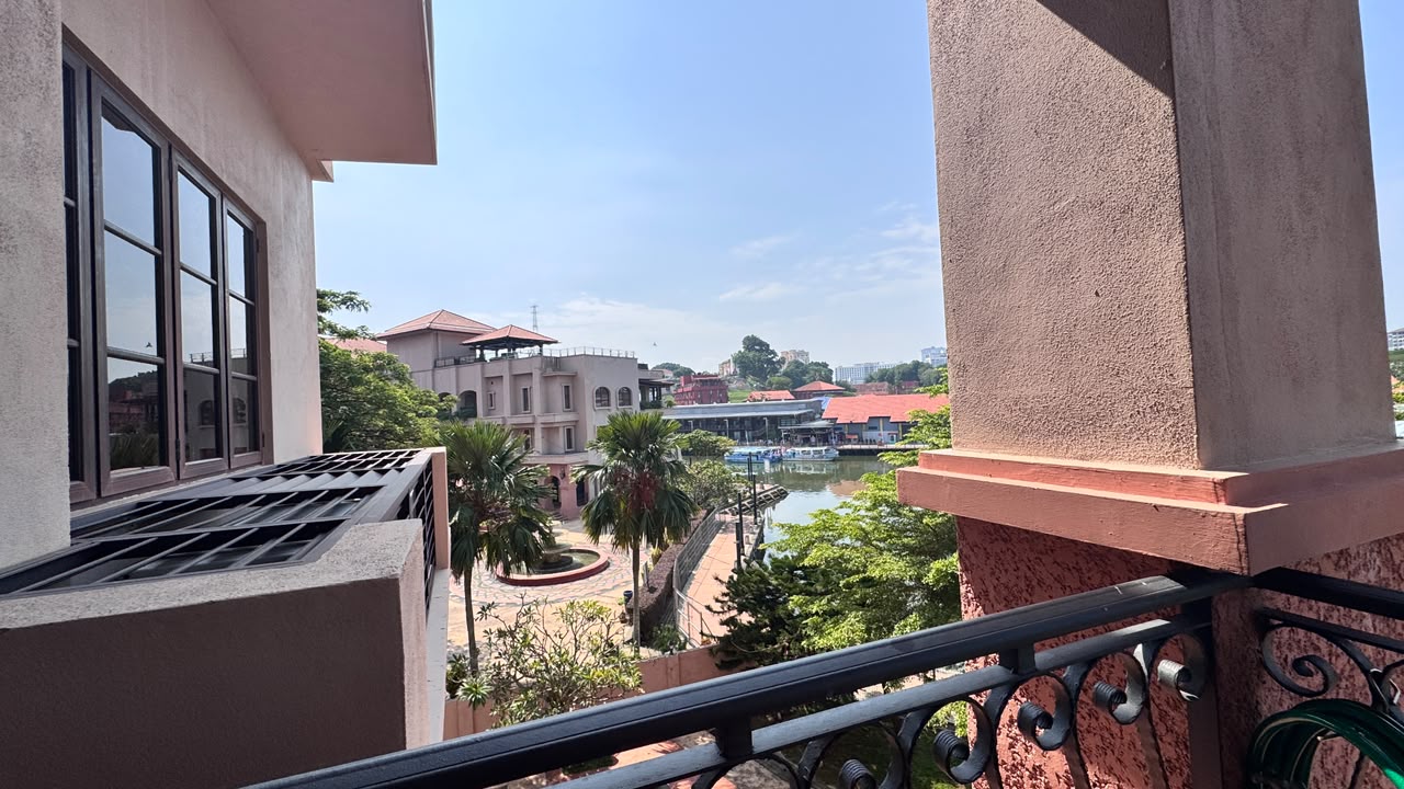 CASA DEL RIO RESIDENCES