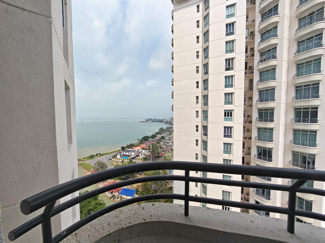 WhatsApp Image 2026-09-02 at 12.42.52 PM (11) Ocean Palms Condominium Melaka Fully Renovated 2 Bedroom Unit For Sale