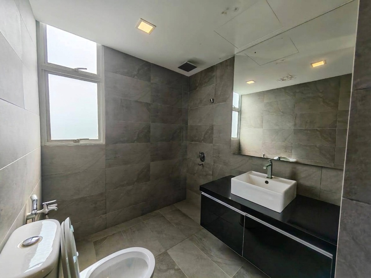 WhatsApp Image 2026-09-02 at 12.42.52 PM (4) Ocean Palms Condominium Melaka Fully Renovated 2 Bedroom Unit For Sale