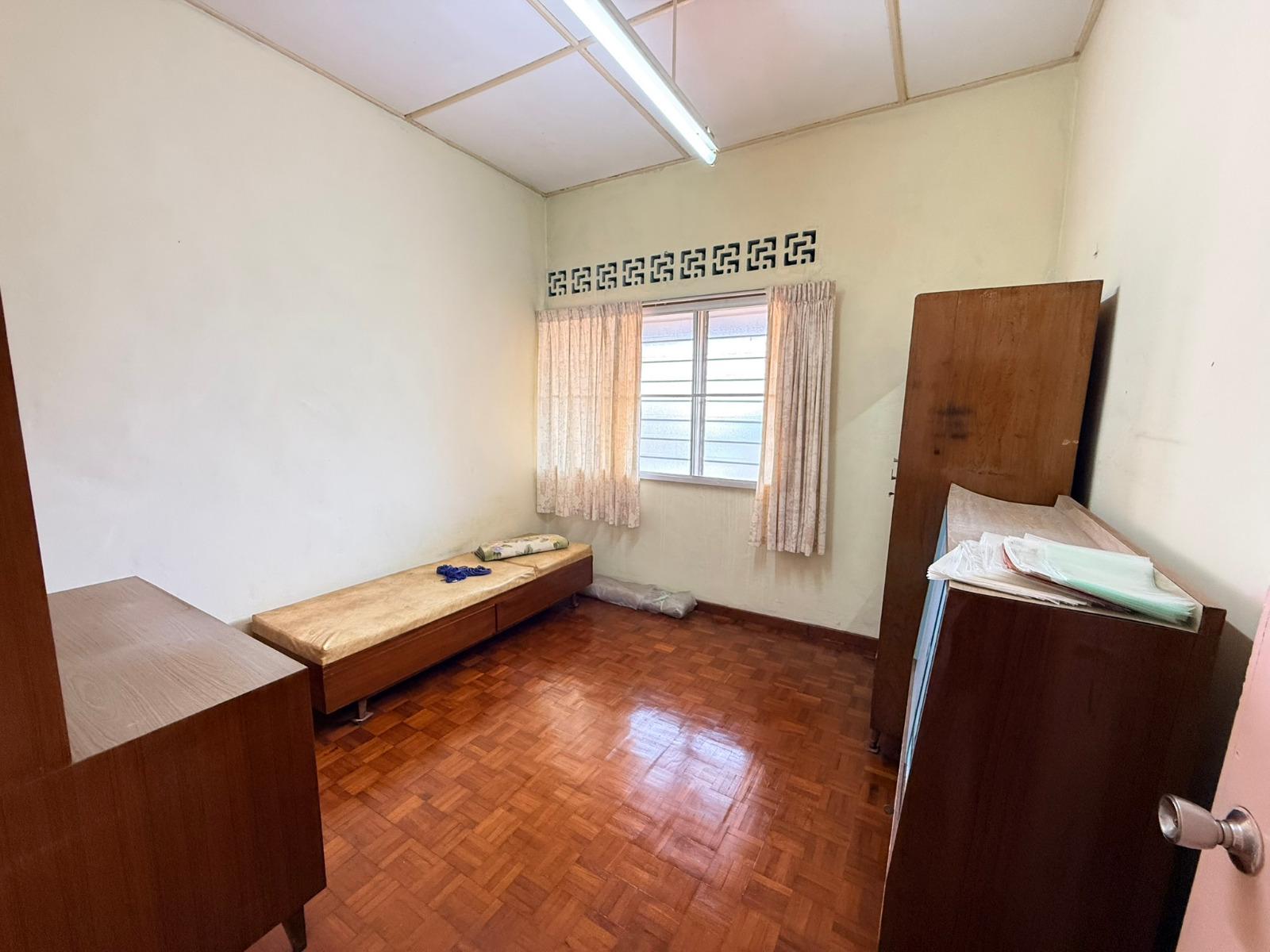 Taman Nam Yang Ujong Pasir Double Storey Terrace For Sale