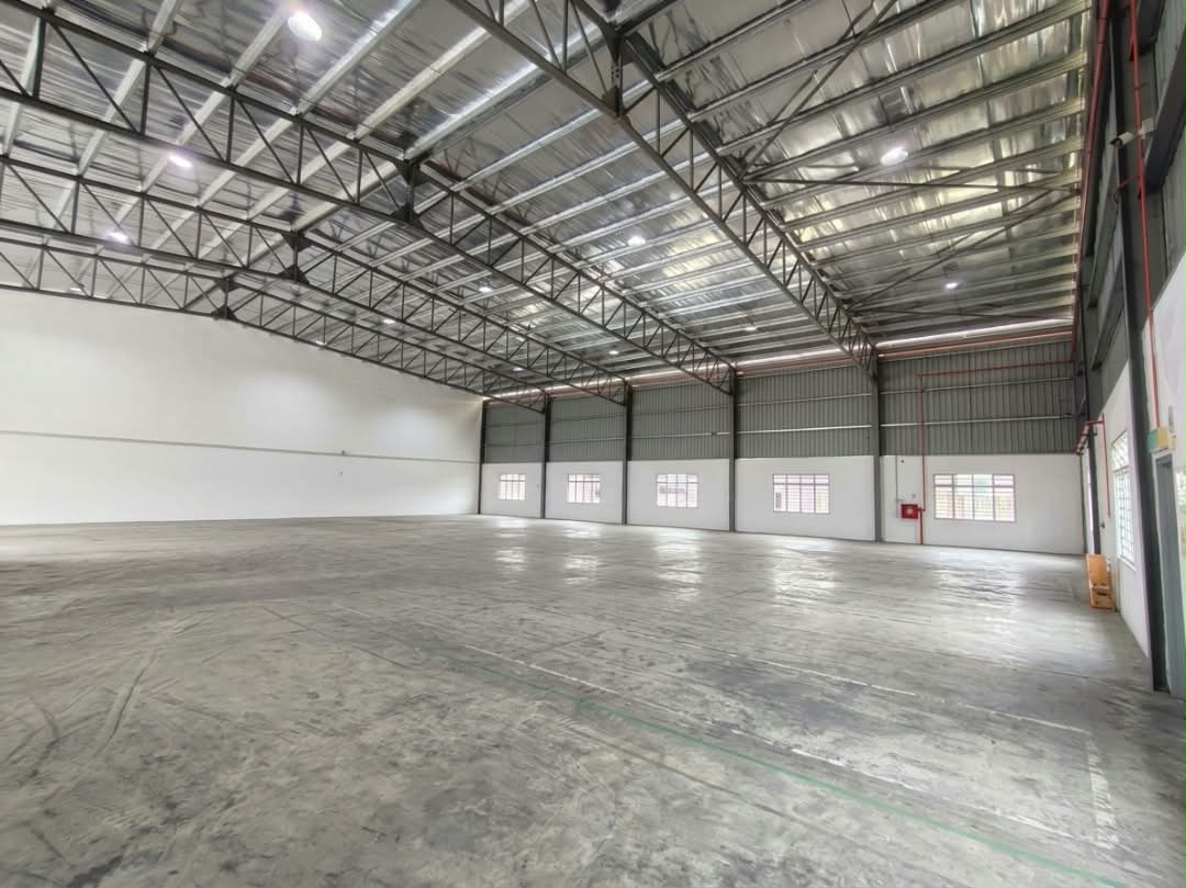 WhatsApp Image 2026-10-04 at 3.53.25 PM (2) Bukit Rambai Detached Factory For Rent