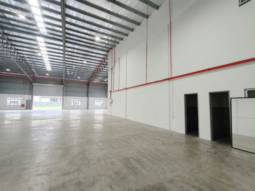 WhatsApp Image 2026-10-04 at 3.53.27 PM (1) Bukit Rambai Detached Factory For Rent