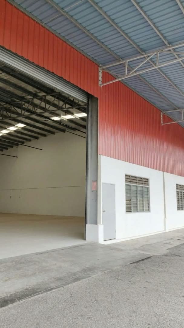 WhatsApp Image 2026-10-04 at 3.53.27 PM Bukit Rambai Detached Factory For Rent