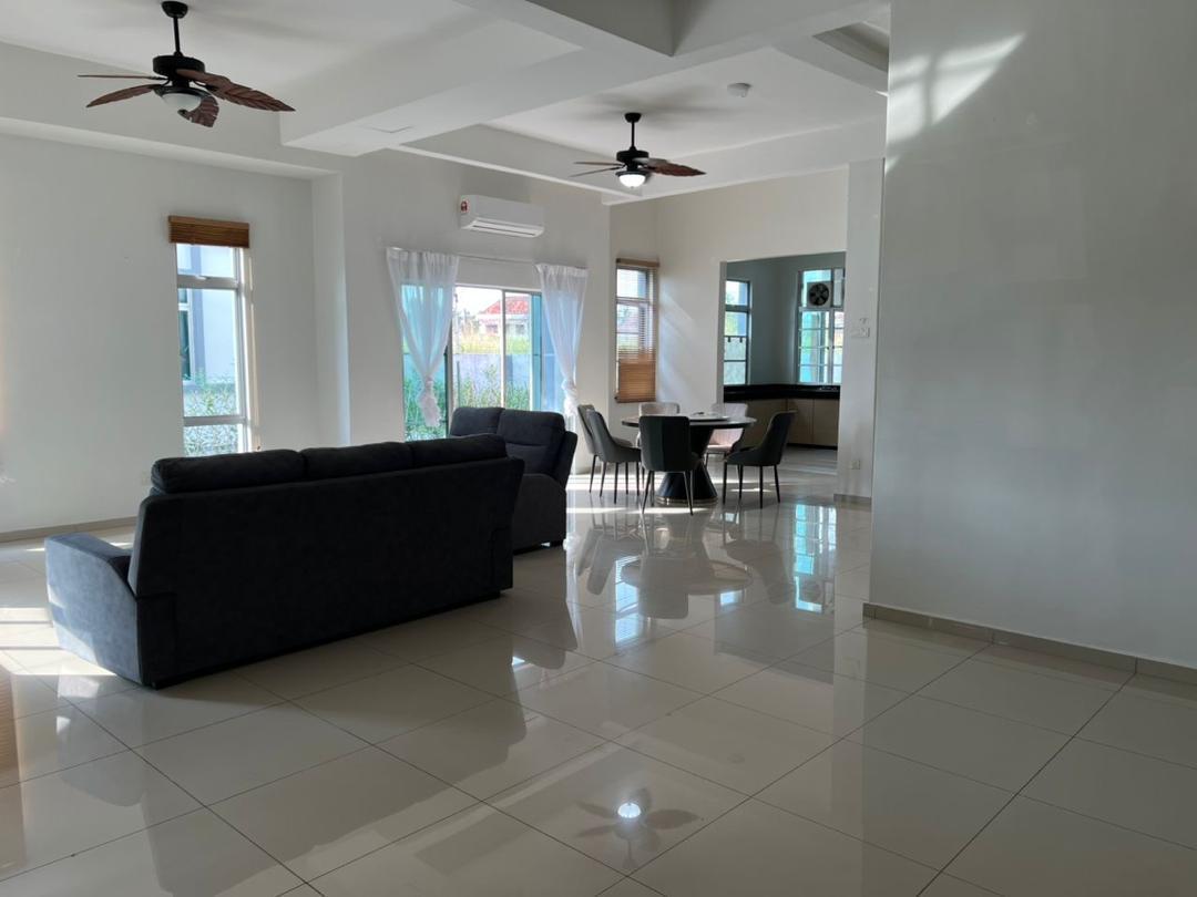 Taman Limbongan Jaya Double Storey Semi-D For Rent