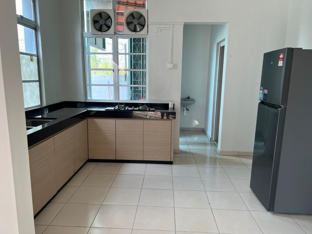 Taman Limbongan Jaya Double Storey Semi-D For Rent