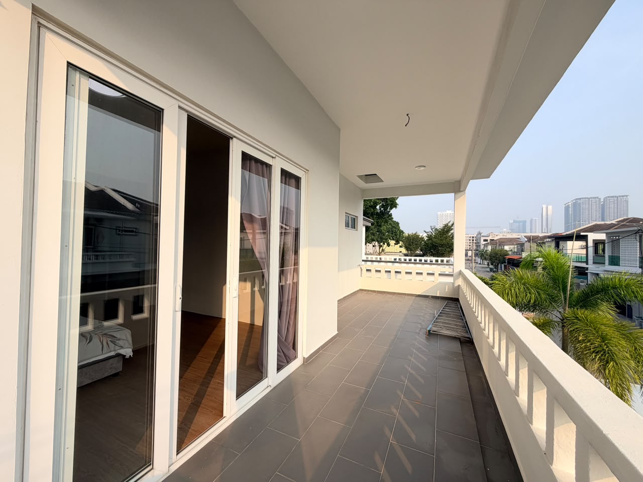 Taman Limbongan Jaya Double Storey Semi-D For Rent