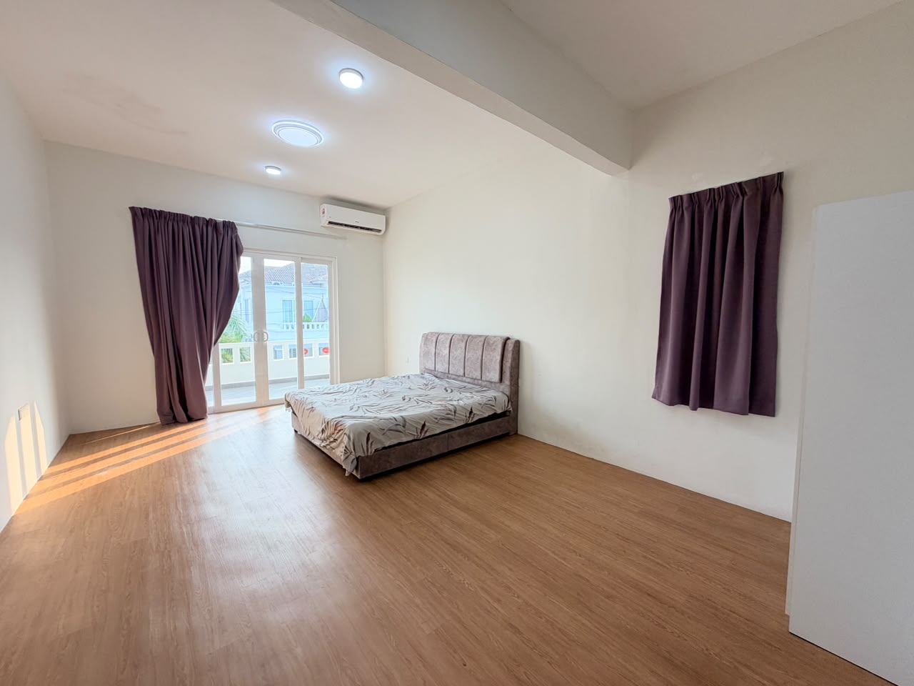 Taman Limbongan Jaya Double Storey Semi-D For Rent