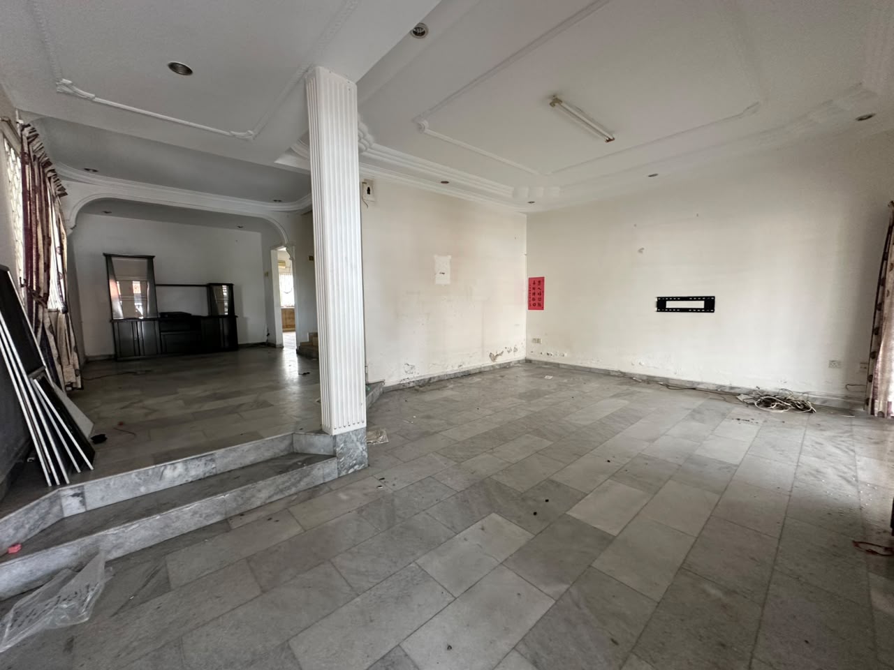 Kampung Lapan 2 Storey Corner Terrace House For Sale – Huge Extra land