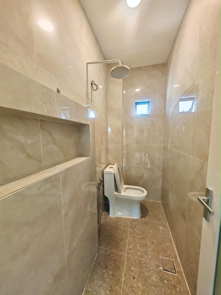 Kampung Lapan 2.5 Storey Terrace House For Sale – Newly Renovated